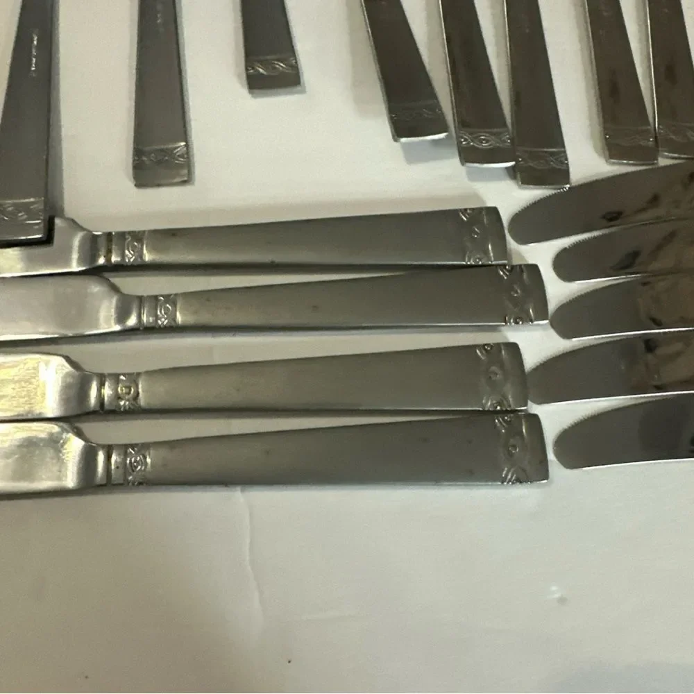 Cambridge Stainless Flatware Danielle Dinner Forks Knives Spoons‎ Set of 24 Pcs